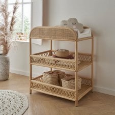 Aria Rattan Changer